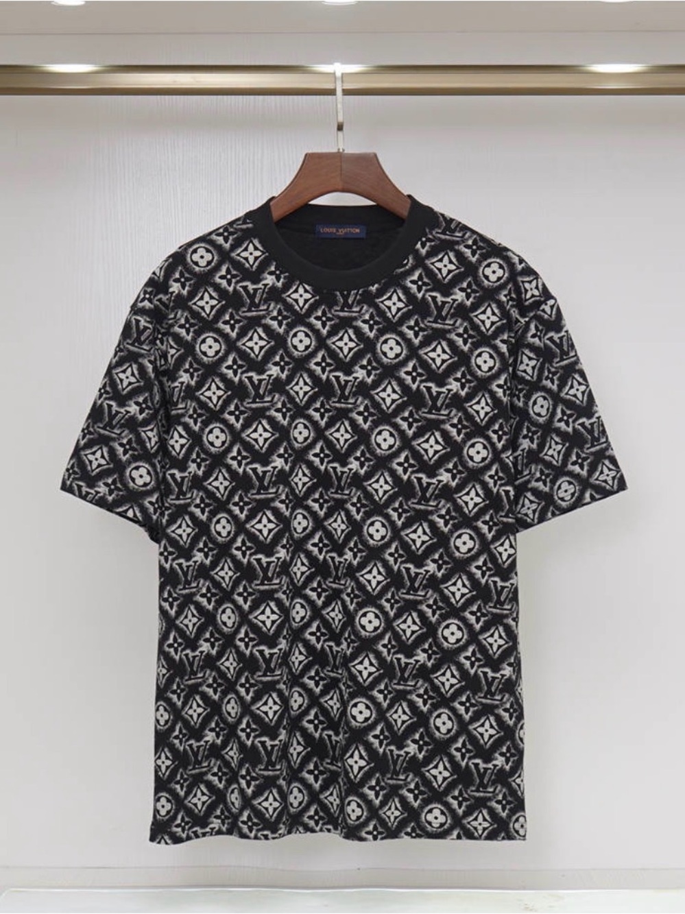 Louis Vuitton Black & Cream Monogram Short Sleeve Tee like2 XL
